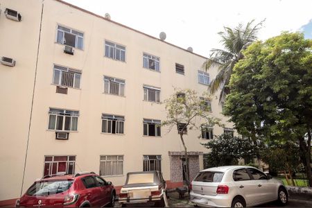 Fachada de apartamento para alugar com 3 quartos, 59m² em Inhauma, Rio de Janeiro