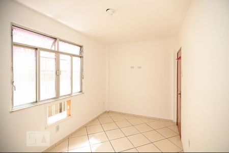 Quarto 1 de apartamento para alugar com 3 quartos, 59m² em Inhauma, Rio de Janeiro