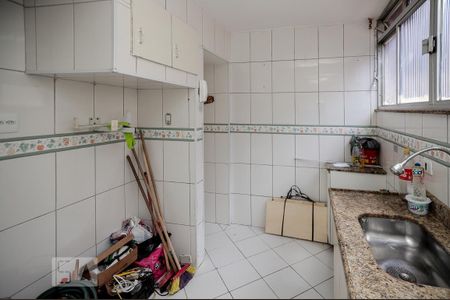 Cozinha de apartamento para alugar com 3 quartos, 59m² em Inhauma, Rio de Janeiro