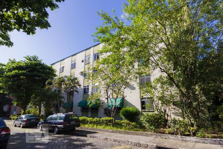 Apartamento à venda com 50m², 2 quartos e 3 vagasFachada do Bloco