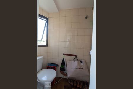 Apartamento à venda com 138m², 3 quartos e 2 vagasBanheiro de Serviço