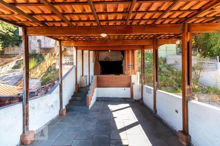 Casa à venda com 190m², 3 quartos e 2 vagasÁrea de Serviço e Churrasqueira