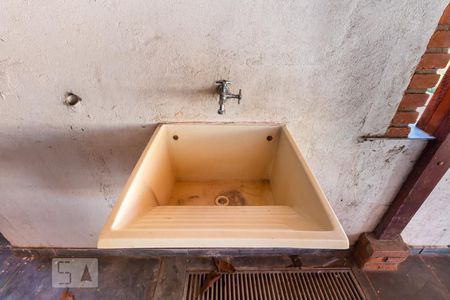 Casa à venda com 190m², 3 quartos e 2 vagasPia