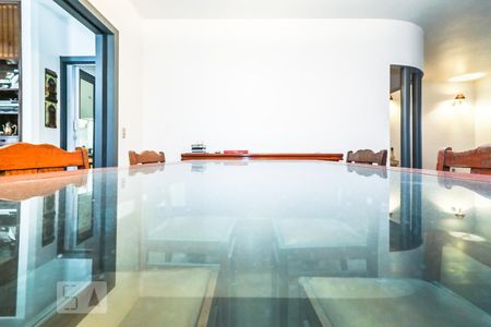 Sala 2 de casa para alugar com 3 quartos, 231m² em Jardim Santista, Mogi das Cruzes