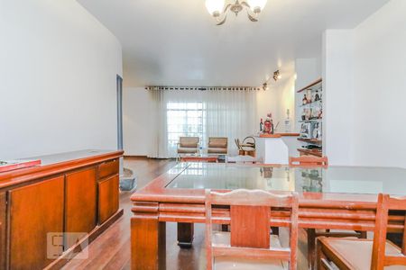 Sala 2 de casa para alugar com 3 quartos, 231m² em Jardim Santista, Mogi das Cruzes