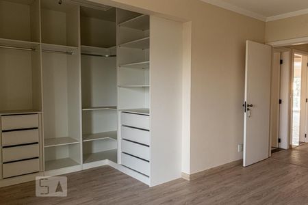 Apartamento à venda com 196m², 4 quartos e 6 vagasQuarto 4