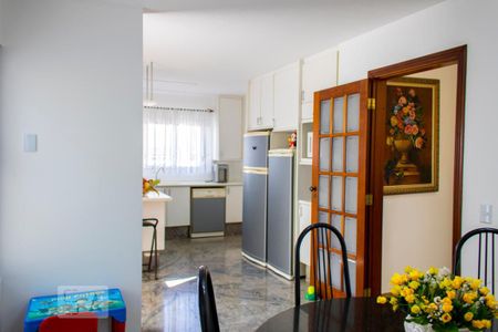 Casa à venda com 630m², 4 quartos e 8 vagasCopa