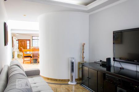 Sala de TVSala de TV de casa para alugar com 4 quartos, 630m² em Vila America, Santo André
