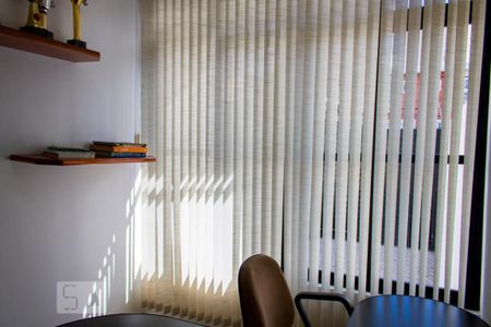 Casa à venda com 630m², 4 quartos e 8 vagasEscritório