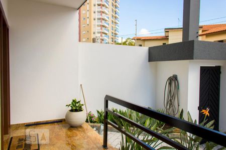 Casa à venda com 630m², 4 quartos e 8 vagasÁrea Externa