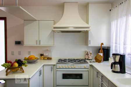 Casa à venda com 630m², 4 quartos e 8 vagasCozinha