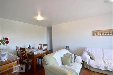 Sala de apartamento à venda com 2 quartos, 72m² em Vila Moinho Velho, São Paulo