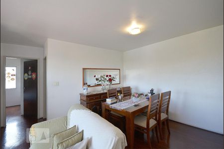 Sala de apartamento à venda com 2 quartos, 72m² em Vila Moinho Velho, São Paulo