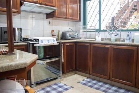 Casa à venda com 306m², 4 quartos e 5 vagasCozinha