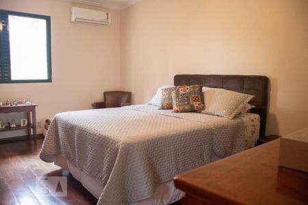 Casa à venda com 306m², 4 quartos e 5 vagasQuarto 3