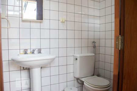 Casa à venda com 306m², 4 quartos e 5 vagasBanheiro - Torneira 3