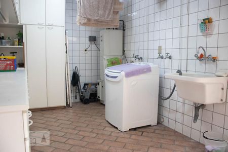 Casa à venda com 306m², 4 quartos e 5 vagasÁrea de Serviço