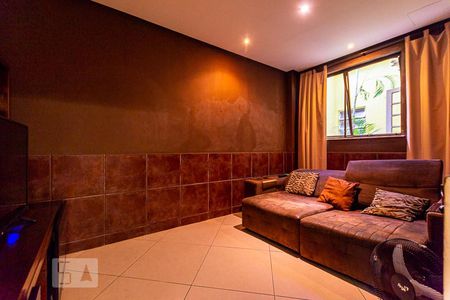 Sala de Cinema de apartamento para alugar com 5 quartos, 260m² em Santa Rosa, Niterói