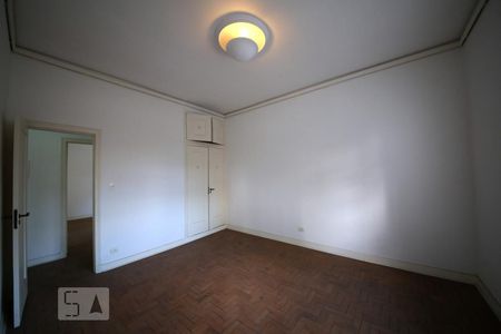 Casa à venda com 300m², 4 quartos e 7 vagasQuarto 2