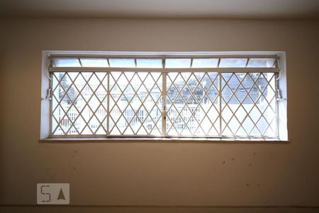 Casa à venda com 300m², 4 quartos e 7 vagasSala