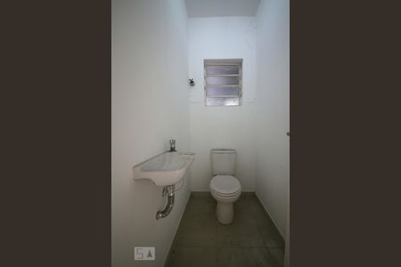 Casa à venda com 300m², 4 quartos e 7 vagasLavabo