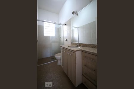 Casa à venda com 300m², 4 quartos e 7 vagasBanheiro