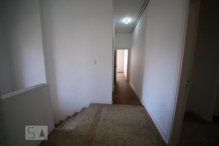 Casa à venda com 300m², 4 quartos e 7 vagasCorredor