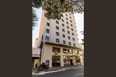 Apartamento à venda com 42m², 1 quarto e sem vagaFachada