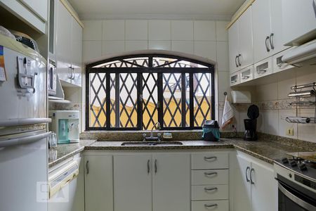 Casa à venda com 590m², 5 quartos e 5 vagasCozinha