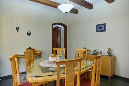 Casa à venda com 590m², 5 quartos e 5 vagasSala de Almoço