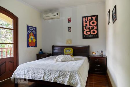 Casa à venda com 590m², 5 quartos e 5 vagasSuite 1