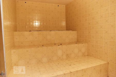 Casa à venda com 590m², 5 quartos e 5 vagasSauna