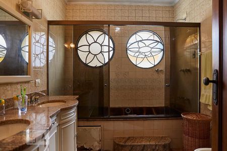 Casa à venda com 590m², 5 quartos e 5 vagasBanheiro da Suite 1