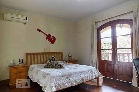 Casa à venda com 590m², 5 quartos e 5 vagasSuite 2