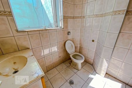 Casa à venda com 140m², 7 quartos e sem vagaBanheiro 1