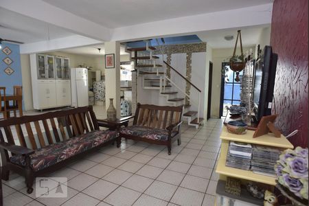 Sala de casa à venda com 2 quartos, 160m² em Freguesia de Jacarepaguá, Rio de Janeiro