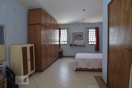 Casa à venda com 160m², 2 quartos e 1 vagaSuíte