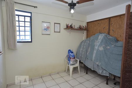 Sala de casa à venda com 2 quartos, 160m² em Freguesia de Jacarepaguá, Rio de Janeiro