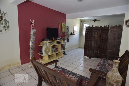 Sala de casa à venda com 2 quartos, 160m² em Freguesia de Jacarepaguá, Rio de Janeiro