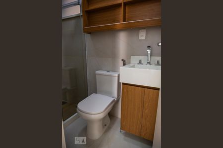 Apartamento à venda com 90m², 3 quartos e 1 vaga Apartamento à venda com 90m², 3 quartos e 1 vagaBanheiro Social