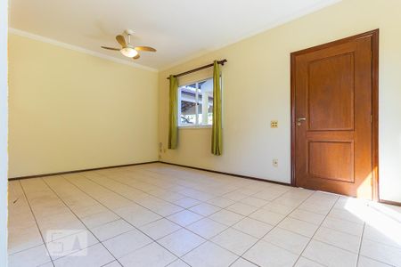 Sala de casa de condomínio para alugar com 3 quartos, 117m² em Parque Rural Fazenda Santa Cândida, Campinas