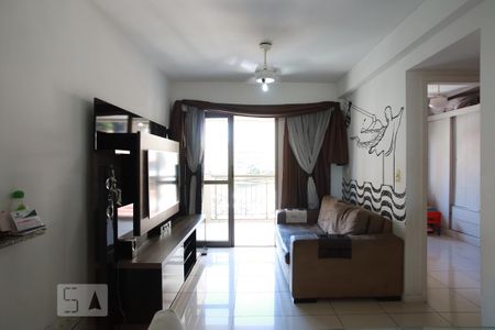 Apartamento para alugar com 67m², 2 quartos e 1 vagaSala