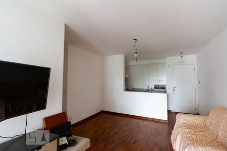 Sala de apartamento à venda com 2 quartos, 70m² em Vila Suzana, São Paulo