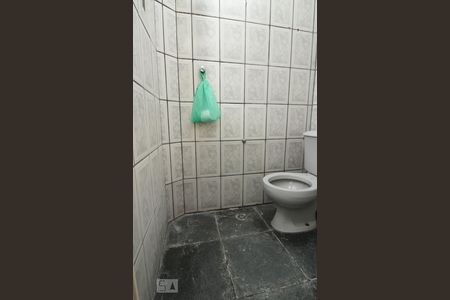 Casa à venda com 140m², 3 quartos e 2 vagasBanheiro de Serviço