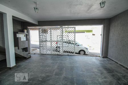 Casa à venda com 140m², 3 quartos e 2 vagasGaragem