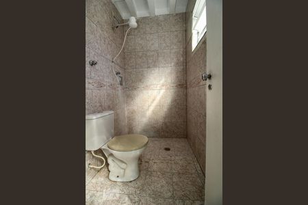 Casa à venda com 140m², 3 quartos e 2 vagasBanheiro 1