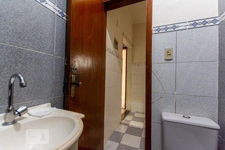 Casa de condomínio para alugar com 66m², 2 quartos e sem vagaBanheiro Social