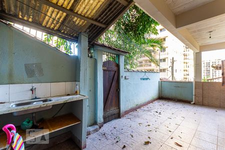 Casa de condomínio para alugar com 66m², 2 quartos e sem vagaEntrada