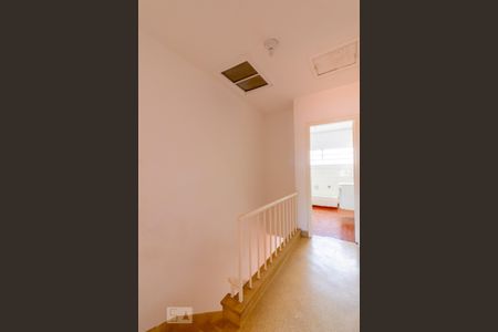 Casa para alugar com 130m², 3 quartos e 1 vaga Casa para alugar com 130m², 3 quartos e 1 vagaCorredor dos Quartos