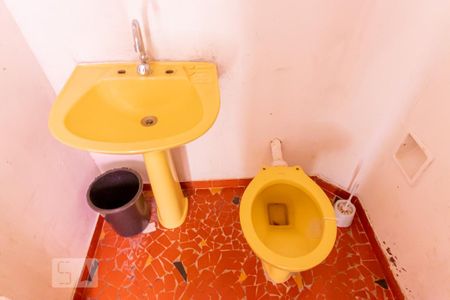 Casa para alugar com 130m², 3 quartos e 1 vaga Casa para alugar com 130m², 3 quartos e 1 vagaBanheiro de Serviço